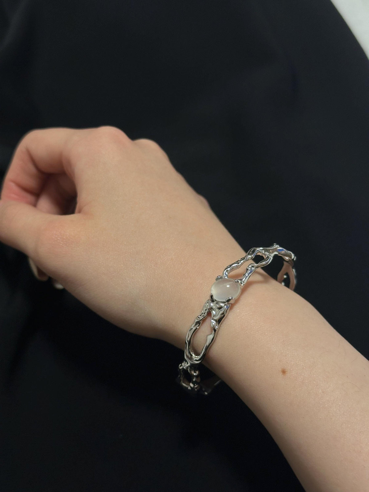 Molten Thorn Gemstone Liquid Metal Bracelet