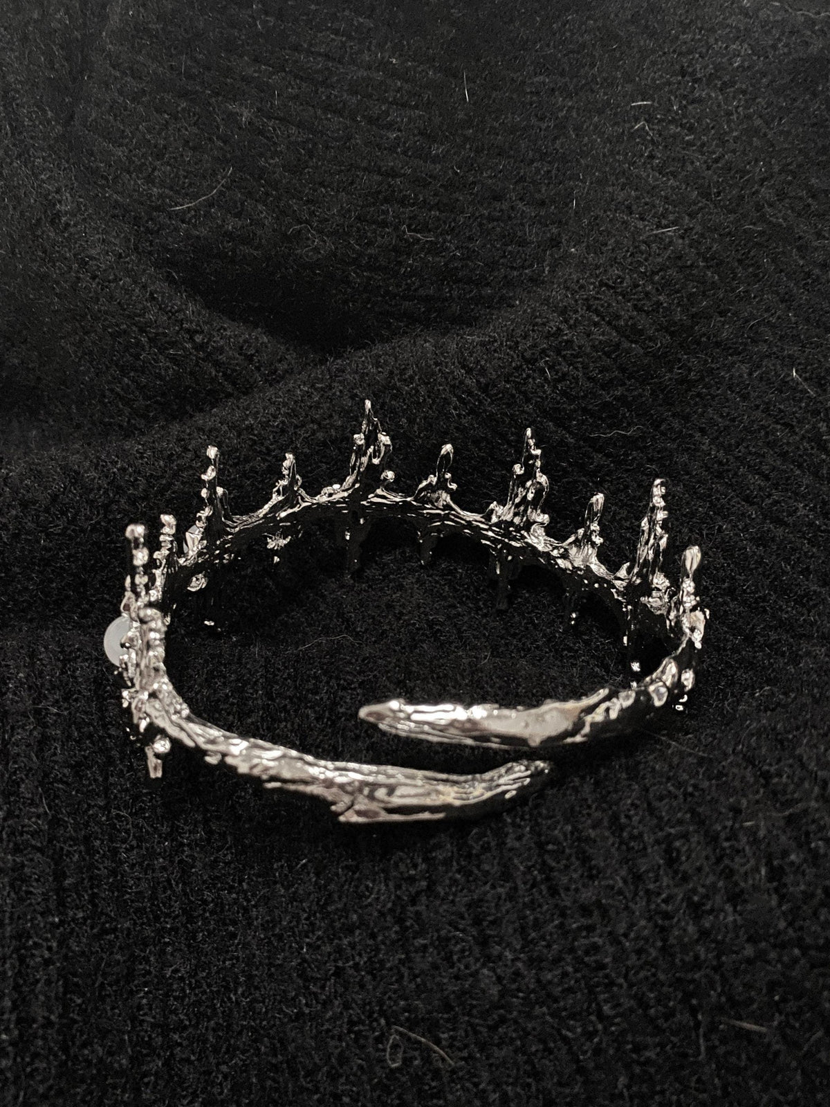 Molten Nova White Agate Star Arm Cuff